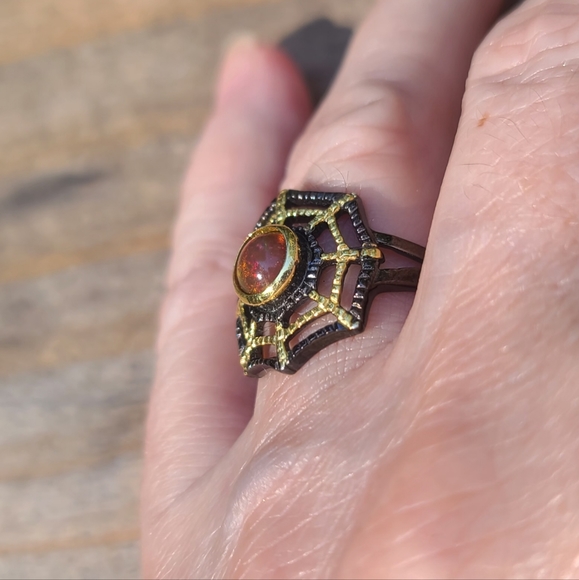 BEAUTIFUL black Opal sterling & gold web ring sz7 - Picture 6 of 10